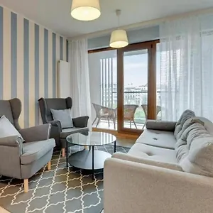 https://golden-apartmentst.gdanskhotel.org
